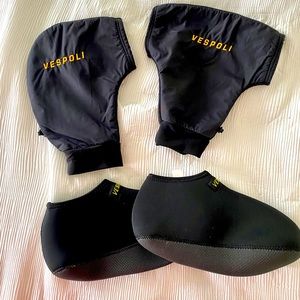 Black VESPOLI Pogies and Booties